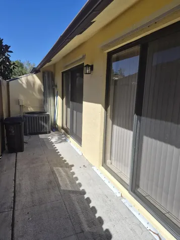 394 Springdale Circle Palm Springs FL 33461