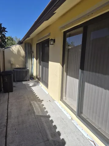 394 Springdale Circle Palm Springs FL 33461