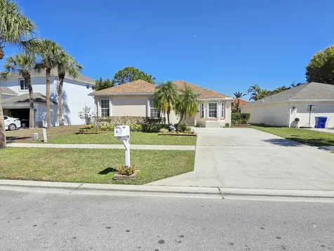286 Saratoga Boulevard Royal Palm Beach FL 33411