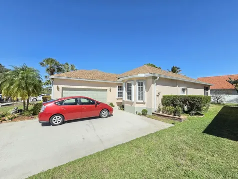 286 Saratoga Boulevard Royal Palm Beach FL 33411