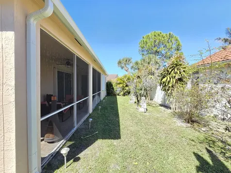 286 Saratoga Boulevard Royal Palm Beach FL 33411
