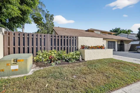 235 SW 29th Avenue Delray Beach FL 33445