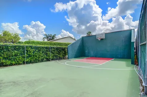 235 SW 29th Avenue Delray Beach FL 33445