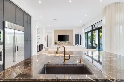 17057 Cappuccino Way Boca Raton FL 33496