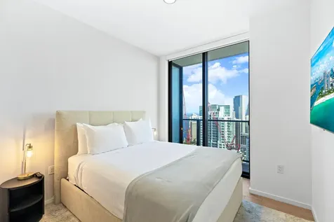 398 Ne 5th Street Miami FL 33132