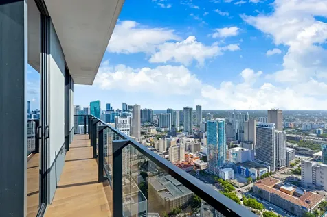 398 Ne 5th Street Miami FL 33132