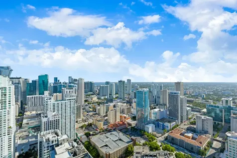 398 Ne 5th Street Miami FL 33132