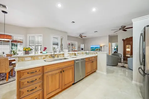220 Woodsmuir Court Palm Beach Gardens FL 33418