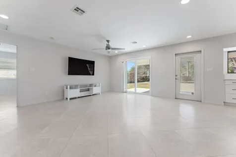5883 Set N Sun Place Jupiter FL 33458