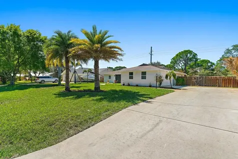 5883 Set N Sun Place Jupiter FL 33458