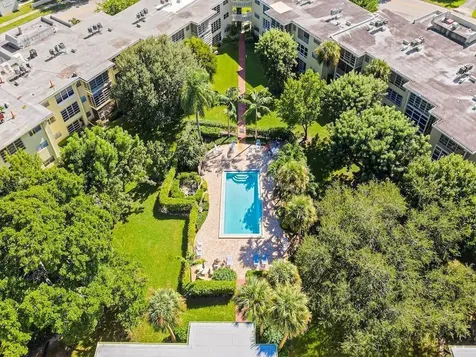 1100 Ponce De Leon Circle Vero Beach FL 32960