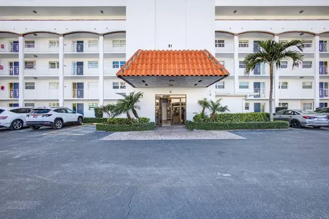 21 Yacht Club Drive North Palm Beach FL 33408