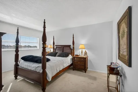21 Yacht Club Drive North Palm Beach FL 33408