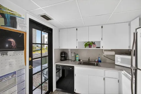 21 Yacht Club Drive North Palm Beach FL 33408