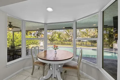 6861 Sw 17th Street Plantation FL 33317