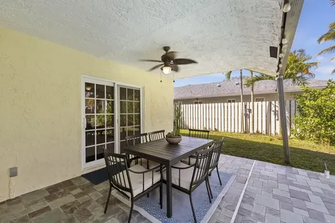 6861 Sw 17th Street Plantation FL 33317