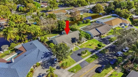 6861 Sw 17th Street Plantation FL 33317