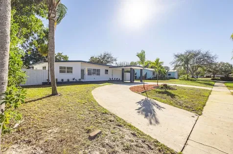 430 E Ilex Drive Lake Park FL 33403