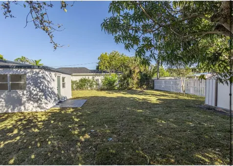 430 E Ilex Drive Lake Park FL 33403