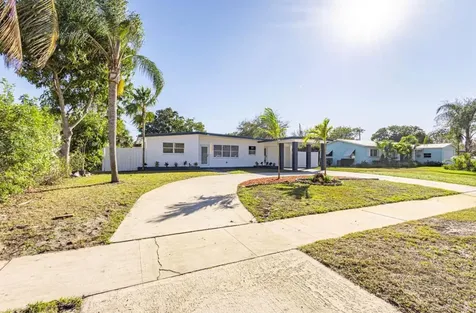 430 E Ilex Drive Lake Park FL 33403