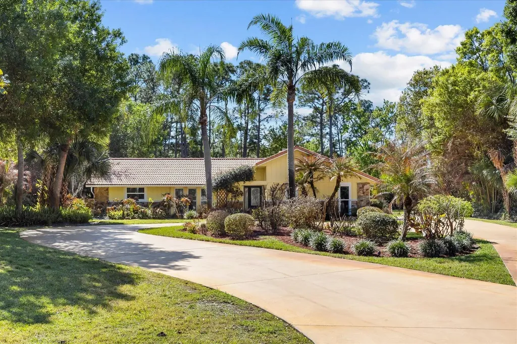 1918 Sw Crane Creek Avenue Palm City FL 34990