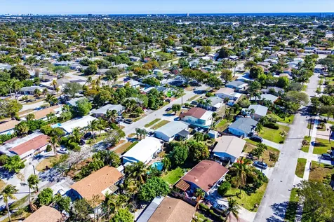 950 Ne 23rd Place Pompano Beach FL 33064