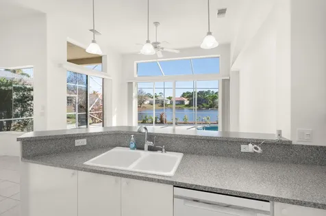 805 Sw Marsh Harbor Bay Port Saint Lucie FL 34986