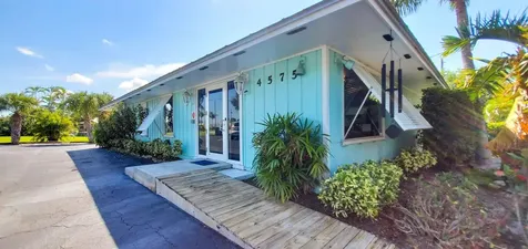 4575 SE Dixie Highway Stuart FL 34997