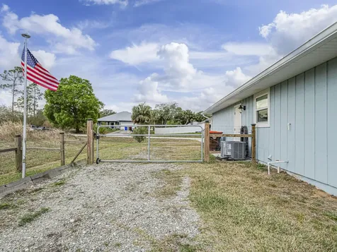 9026 85th Place Vero Beach FL 32967