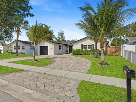 9329 Sw 2nd Street Boca Raton FL 33428