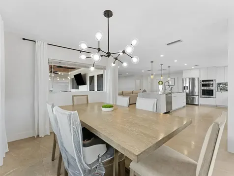 9329 Sw 2nd Street Boca Raton FL 33428