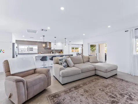 9329 Sw 2nd Street Boca Raton FL 33428