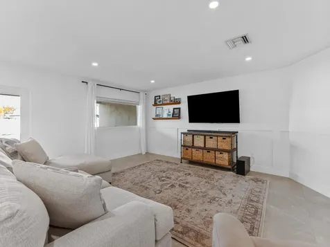 9329 Sw 2nd Street Boca Raton FL 33428