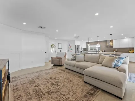 9329 Sw 2nd Street Boca Raton FL 33428