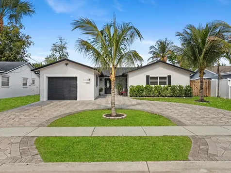 9329 Sw 2nd Street Boca Raton FL 33428