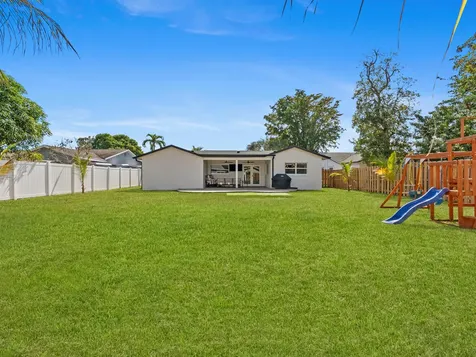 9329 Sw 2nd Street Boca Raton FL 33428