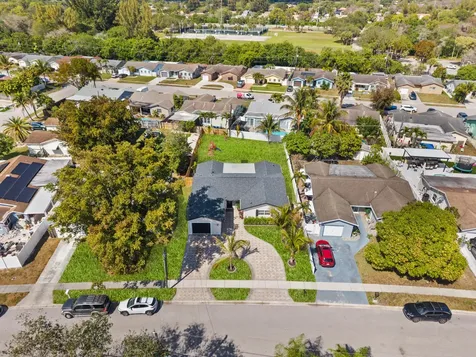9329 Sw 2nd Street Boca Raton FL 33428
