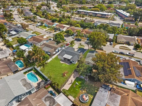 9329 Sw 2nd Street Boca Raton FL 33428