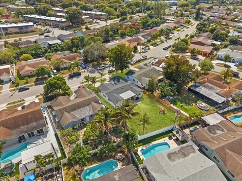 9329 Sw 2nd Street Boca Raton FL 33428