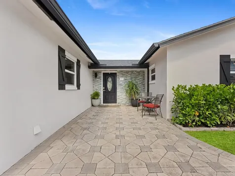 9329 Sw 2nd Street Boca Raton FL 33428