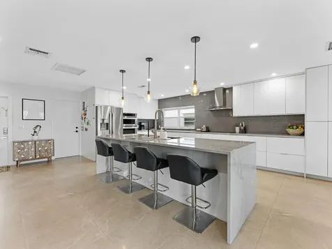 9329 Sw 2nd Street Boca Raton FL 33428