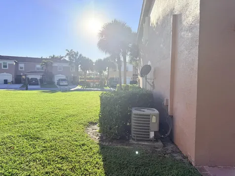 6874 Willow Creek Run Lake Worth FL 33463
