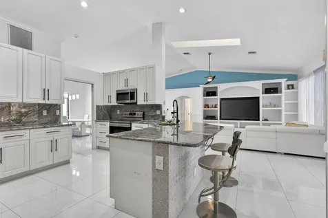 221 Cypress Trace Royal Palm Beach FL 33411