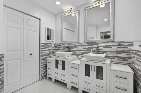 221 Cypress Trace Royal Palm Beach FL 33411