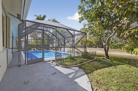 221 Cypress Trace Royal Palm Beach FL 33411