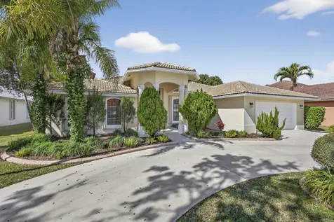 221 Cypress Trace Royal Palm Beach FL 33411