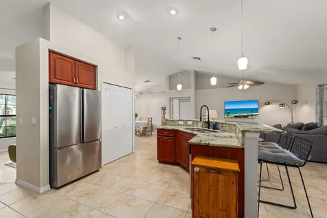 321 Sw Panther Trace Port Saint Lucie FL 34953