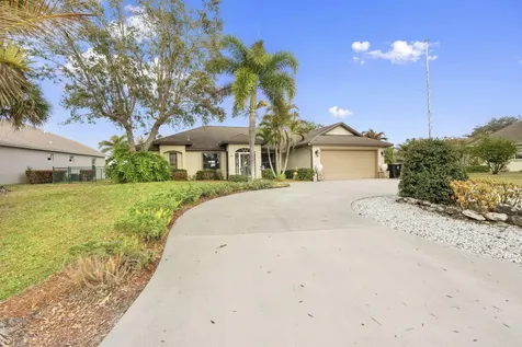 321 Sw Panther Trace Port Saint Lucie FL 34953