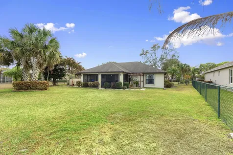 321 Sw Panther Trace Port Saint Lucie FL 34953