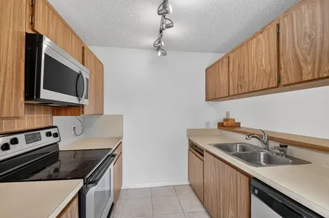 4210 42nd Way West Palm Beach FL 33407